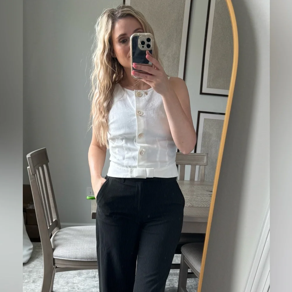 White Button-Up Tank Top Work Blouse - Picture 3 of 4